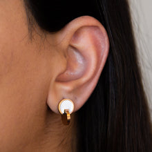 Load image into Gallery viewer, Stainless Steel Rose Gold With White Earrings