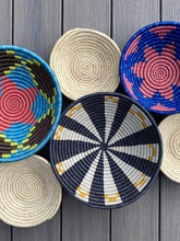 Load image into Gallery viewer, Moon’s Assorted Set of 8 African Baskets 7.5&quot;-12&quot; Wall Baskets Set