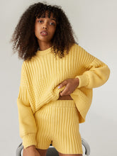 Load image into Gallery viewer, Delčia Sweater