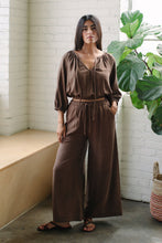 Load image into Gallery viewer, Linen Lyric Pant - Chocolate