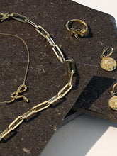 Load image into Gallery viewer, Chunky Paperclip Necklace
