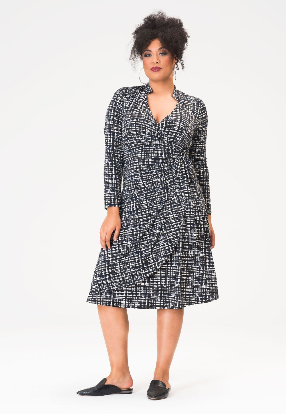 Gabrielle Dress in Brush Strokes Classic Navy (Curve)