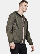 Load image into Gallery viewer, Max - Torba Full Zip Packable Rain Jacket