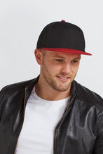 Load image into Gallery viewer, 6 Panel Snapback Cap (Black/Red)