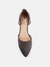 Load image into Gallery viewer, Journee Collection Women&#39;s Jezlin Flat