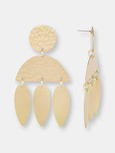 Load image into Gallery viewer, Selene Hammered Earring