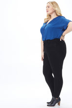 Load image into Gallery viewer, Ami Skinny Jeans In Plus Size - Black
