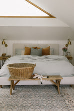 Load image into Gallery viewer, Linen bedding set in Sage Green