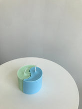 Load image into Gallery viewer, Yin Yang Candle - Seafoam/White