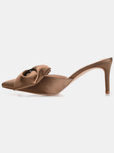 Load image into Gallery viewer, Women&#39;s Tiarra Pump