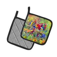 Load image into Gallery viewer, Parrots Galore Pair of Pot Holders