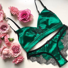 Load image into Gallery viewer, Leo Band Emerald Bra