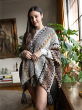Load image into Gallery viewer, Fringed Knit Kimono