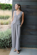 Load image into Gallery viewer, Linen Louie Vest