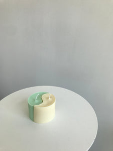 Yin Yang Candle - Seafoam/White