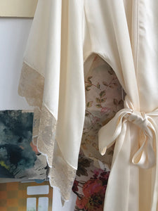Scarlett Robe in Ivory Silk