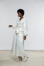 Load image into Gallery viewer, Lou Wrap Top / Gold on Milk Linen