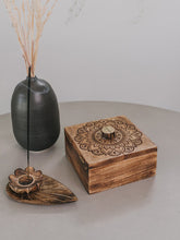 Load image into Gallery viewer, Mandala Split Lid Box