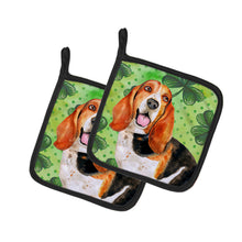 Load image into Gallery viewer, Basset Hound St Patrick&#39;s Pair of Pot Holders