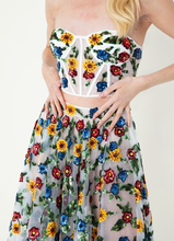 Load image into Gallery viewer, Gardenia Embroidered Skirt