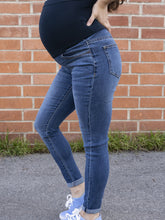 Load image into Gallery viewer, Cuffed Maternity Skinny Jean
