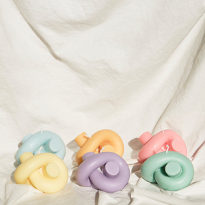 Knot Shaped Soy & BeesWax Candle │ Kawaii Candle