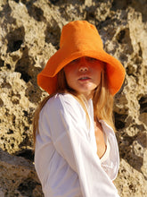 Load image into Gallery viewer, Bloom Crochet Sun Hat In Tangerine Orange