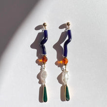 Load image into Gallery viewer, A Twist Earrings
