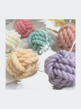 Load image into Gallery viewer, Knit Ball Shaped Soy &amp; BeesWax Candle