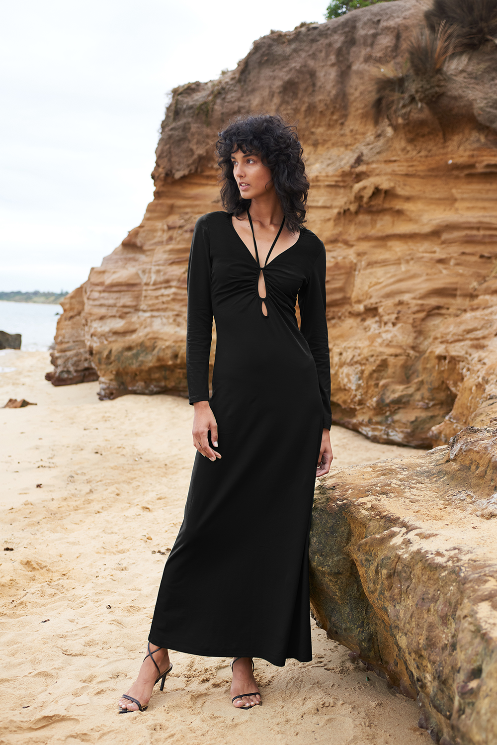 Ruched Key Hole Maxi Dress - Black