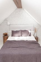 Load image into Gallery viewer, Linen waffle bed throw in Dusty Lavender