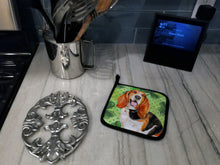 Load image into Gallery viewer, Basset Hound St Patrick&#39;s Pair of Pot Holders