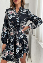 Load image into Gallery viewer, Vintage Collared Floral Print Dress