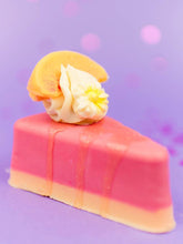 Load image into Gallery viewer, Peach Grapefruit Pie Soap