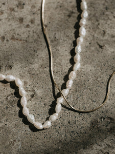 The Mini Pearl Chain