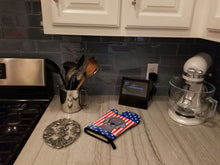 Load image into Gallery viewer, American Flag and Weimaraner Oven Mitt