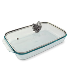 Load image into Gallery viewer, Turkey Lid with Pyrex 3 quart Baking Dish