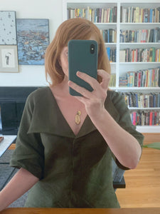 Marta Blouse with Puritan Collar / Olive Green Linen
