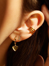 Load image into Gallery viewer, Bold Ear Cuff
