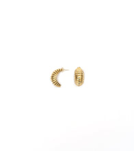 Load image into Gallery viewer, Croissant Earrings - Gold