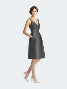 V-Neck Pleated Skirt Cocktail Dress With Pockets