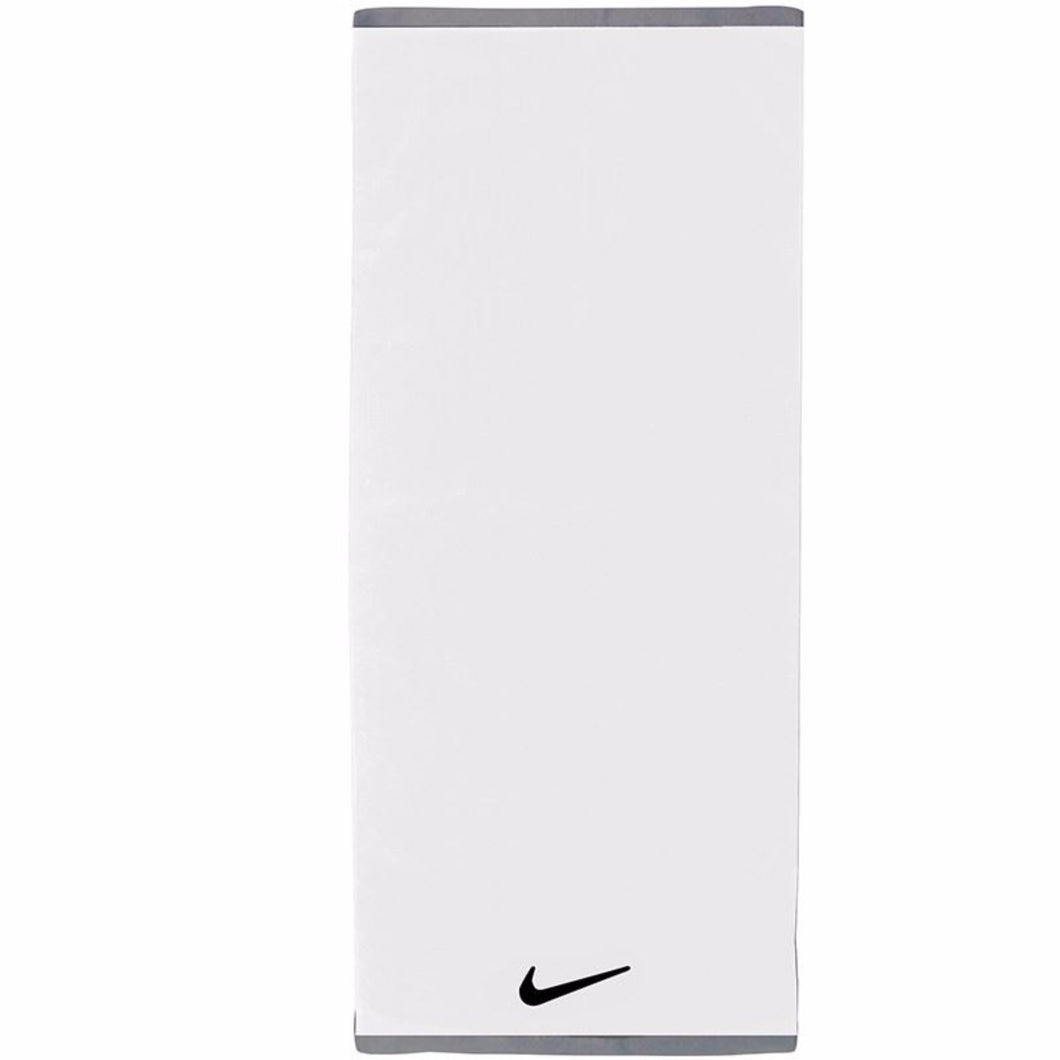 Nike Fundamental Contrast Design Towel (White/Black) (L)