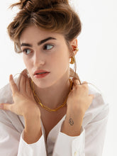 Load image into Gallery viewer, Croissant Earrings - Gold
