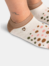 Load image into Gallery viewer, Bamboo Socks | Everyday Ankle | Polka Dot Toasted Coconut