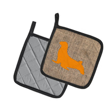 Load image into Gallery viewer, Seal Burlap and Orange BB1027 Pair of Pot Holders