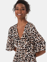 Load image into Gallery viewer, Zoe Dress in Giraffe