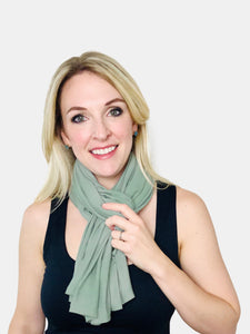 Grand Green Magnetic Closure Scarf