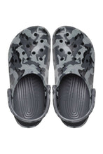 Load image into Gallery viewer, Unisex Adult Seasonal Camo Clogs - Gray/Black