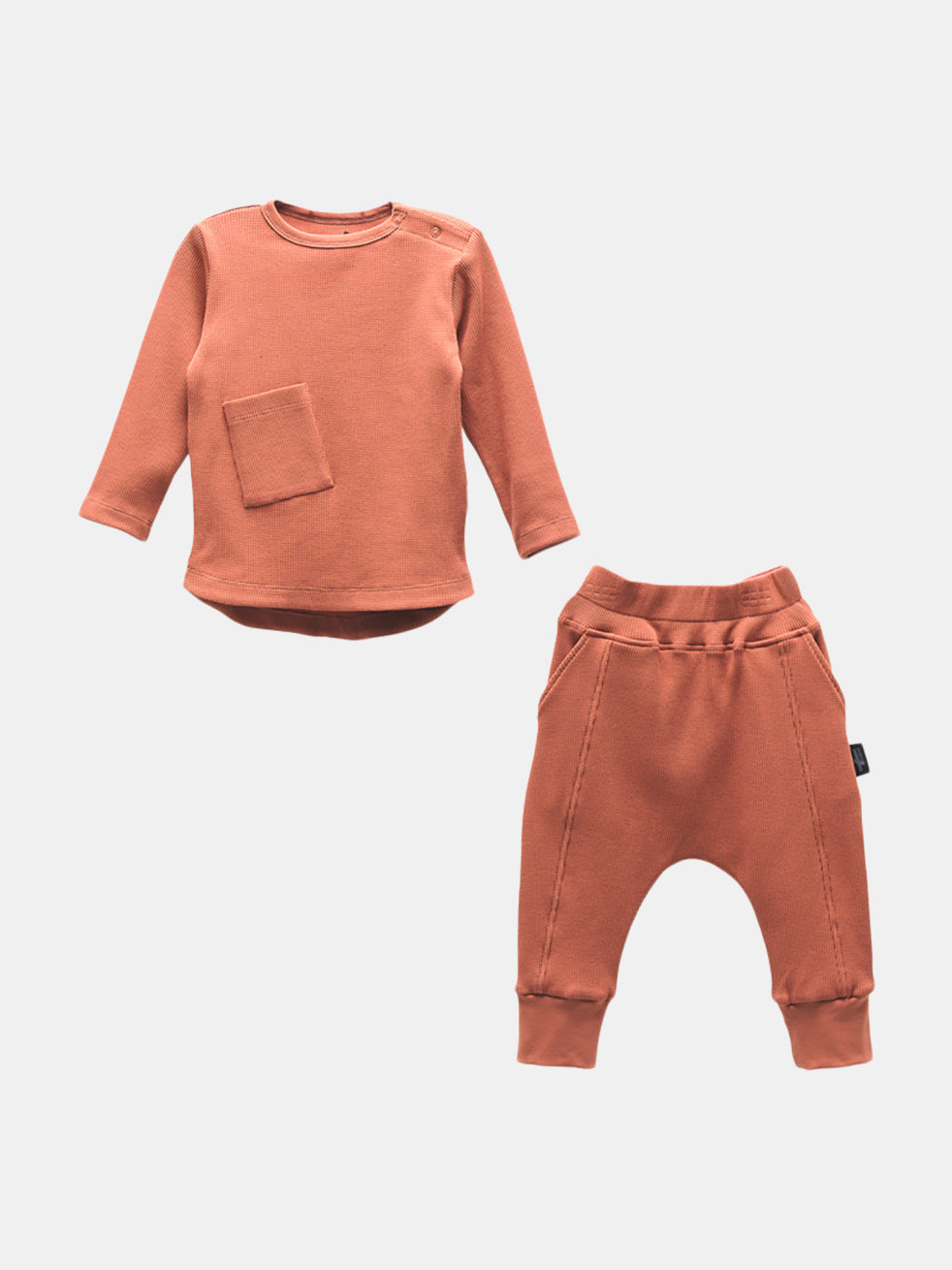 Terra Cotta Pouch Outfit
