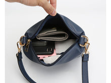 Load image into Gallery viewer, Jordyn Vegan Leather Bracelet Keychain With A Credit Card Holder